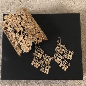 Stella & Dot gold filigree cuff and earrings